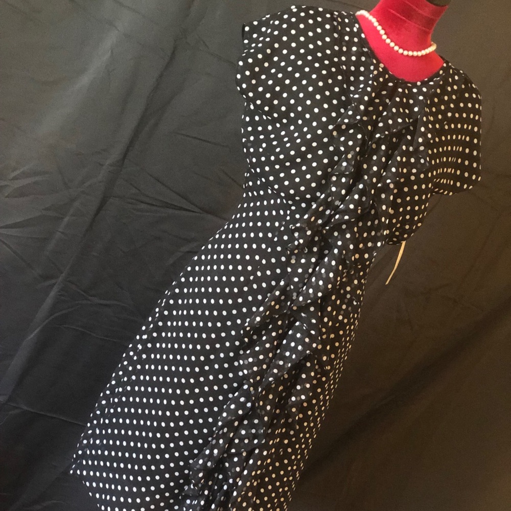 Polka dot short sleeved dress